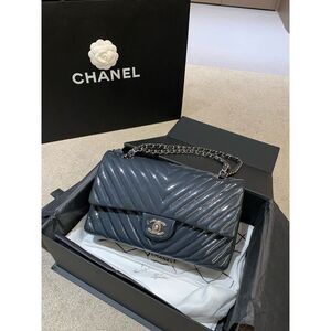 Chanel Women Pre-Loved Bag Brand New Condition